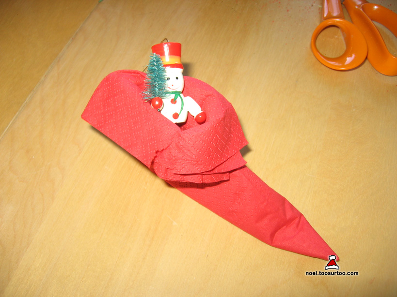 pixie boot shaped napkin folding