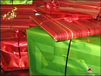 Cadeaux de couleurs rouge et verte